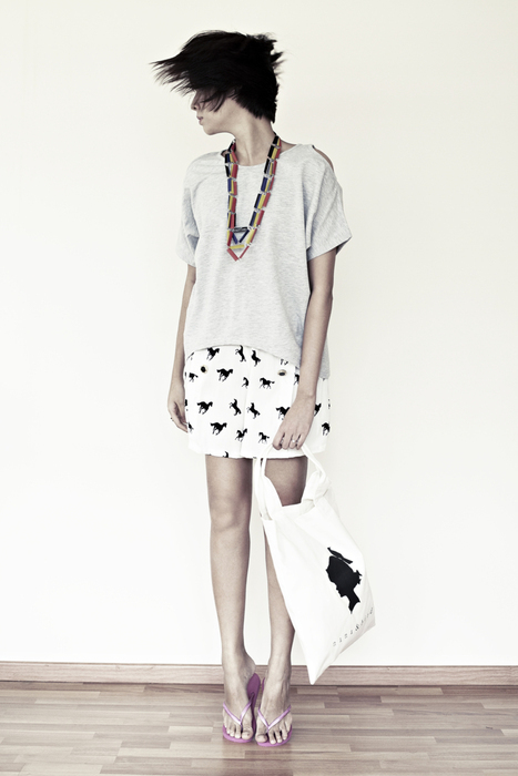 Cut-off shoulder tee, with Sugarhill horse-print shorts.

Accessorized with nana & bird's canvas tote bag with "made by hand" paper clip necklace