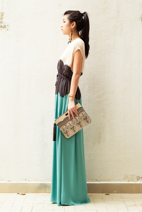 DEBB scallop maxi dress chicly paired with a DEBB clutch and a pair of Jennifer Loiselle earrings. 